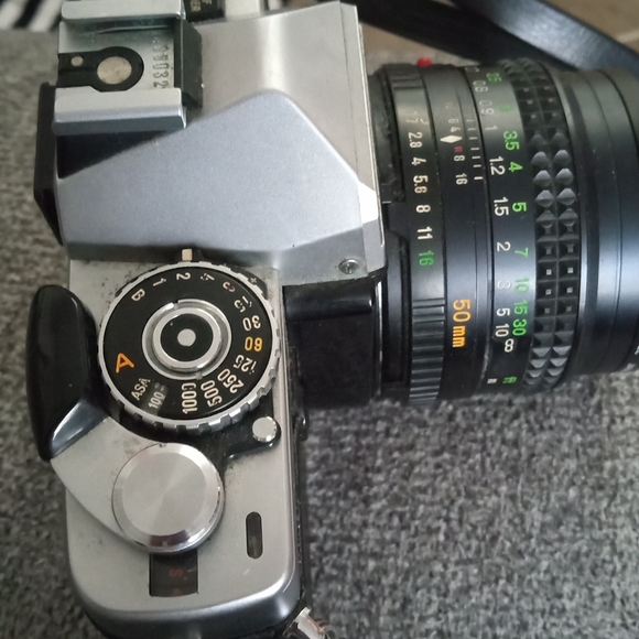 Minolta Camera - Picture 3 of 5